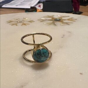Elegant Gold Ring with Turquoise Accent